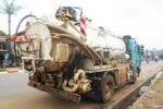 Vidange de fosse septique Douala - Location de camions hydrocureurs à Douala – Image 3